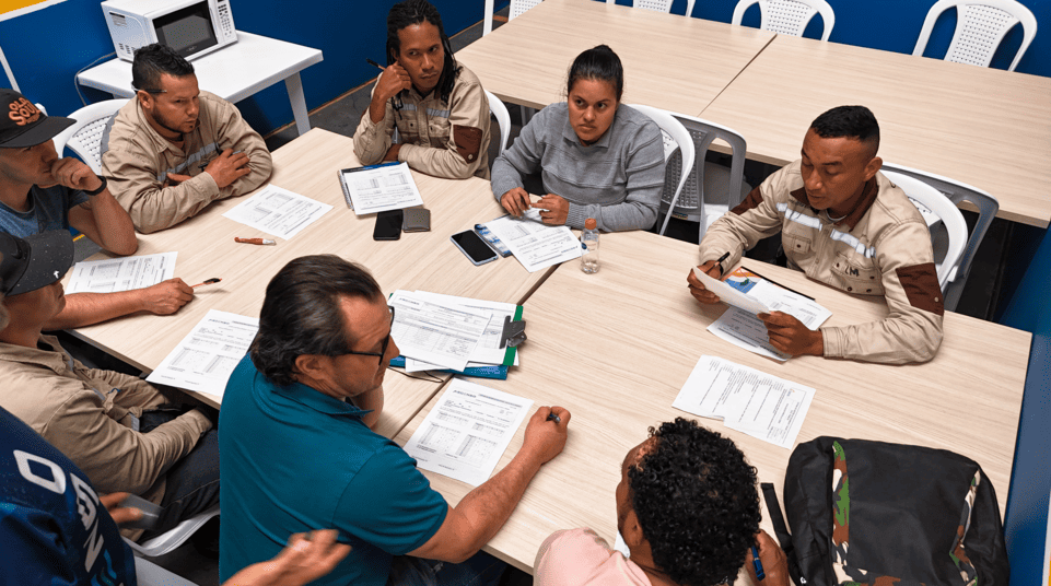 Reentrenamiento sectorial 4272 - Ascenso seguridad en alturas